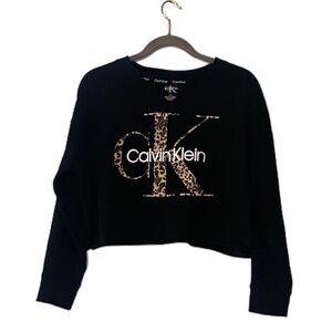 Calvin Klein Women’s Cheetah Print Cropped Monogram Vneck Sweatshirt Size Med